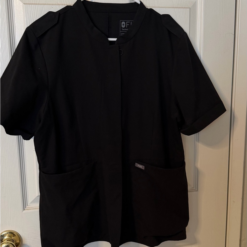 Black Figs scrub top